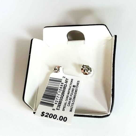 Macy's Diamond Cushion Cluster Earrings MSRP $200 - Picture 6 of 9